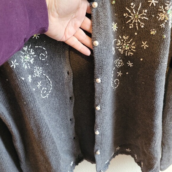 Designers Originals Studio Joy Sweater Womens M Gray White Snowflakes Cardigan - Picture 16 of 16